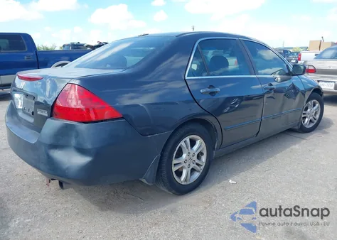 2006 Honda Accord 2.4 Ex z USA, uszkodzony, nr VIN 1HGCM568X6A172617
